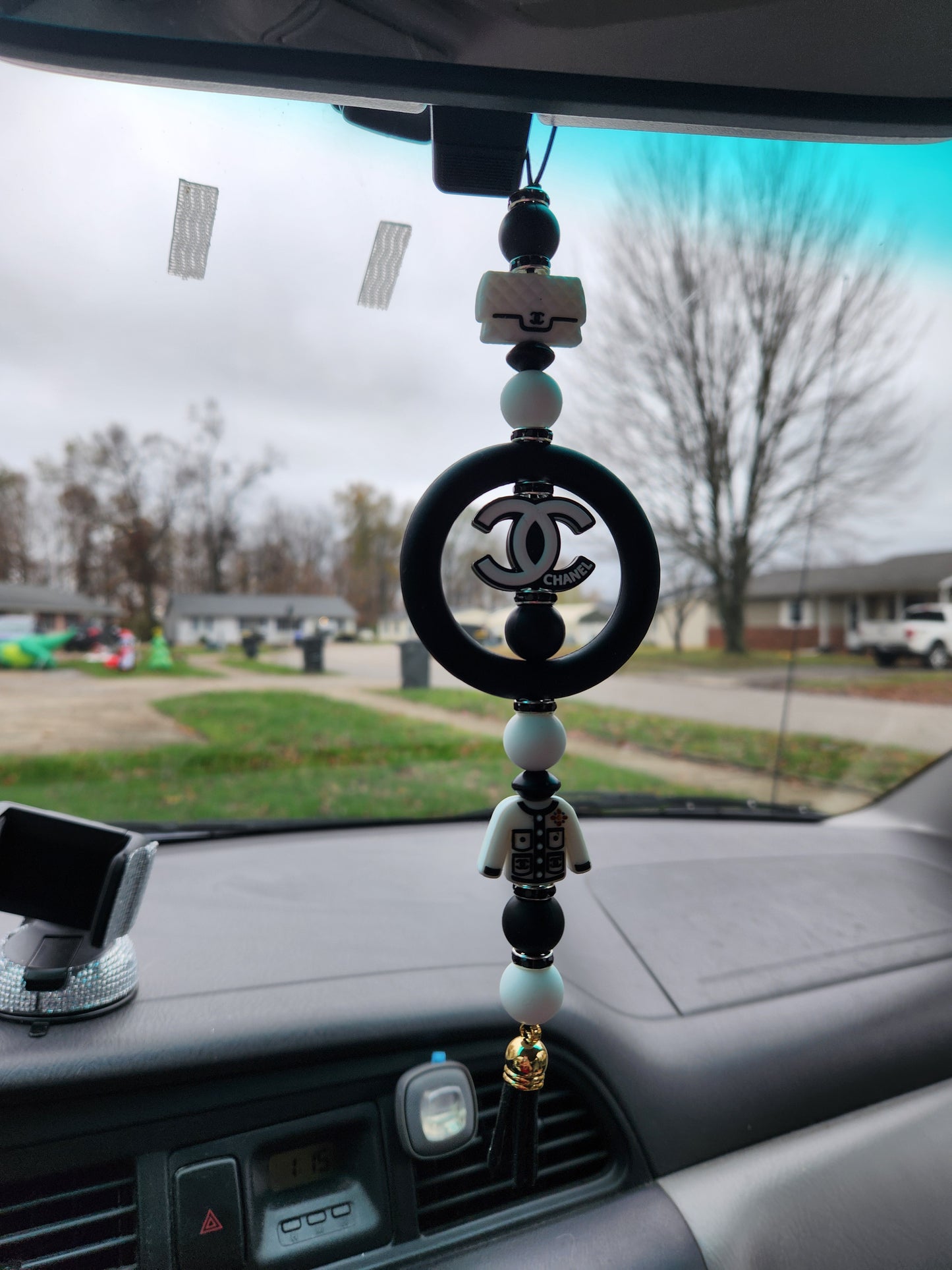 Car Charm: Designer (CC, black and white)