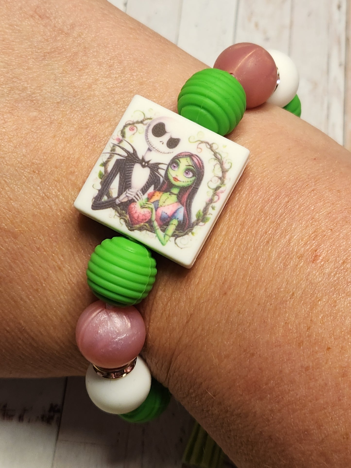 Wristlet: Nightmare (pink and green)