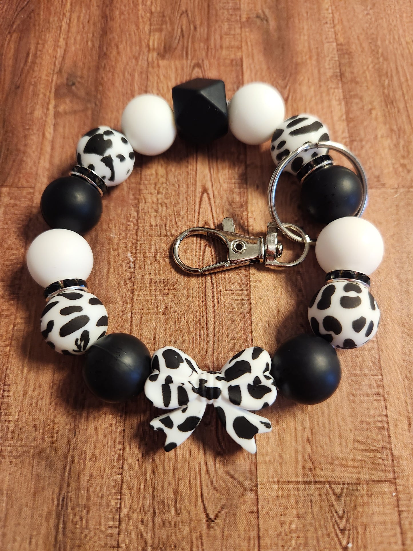 Wristlet: Cows (Cow pattern Bow)