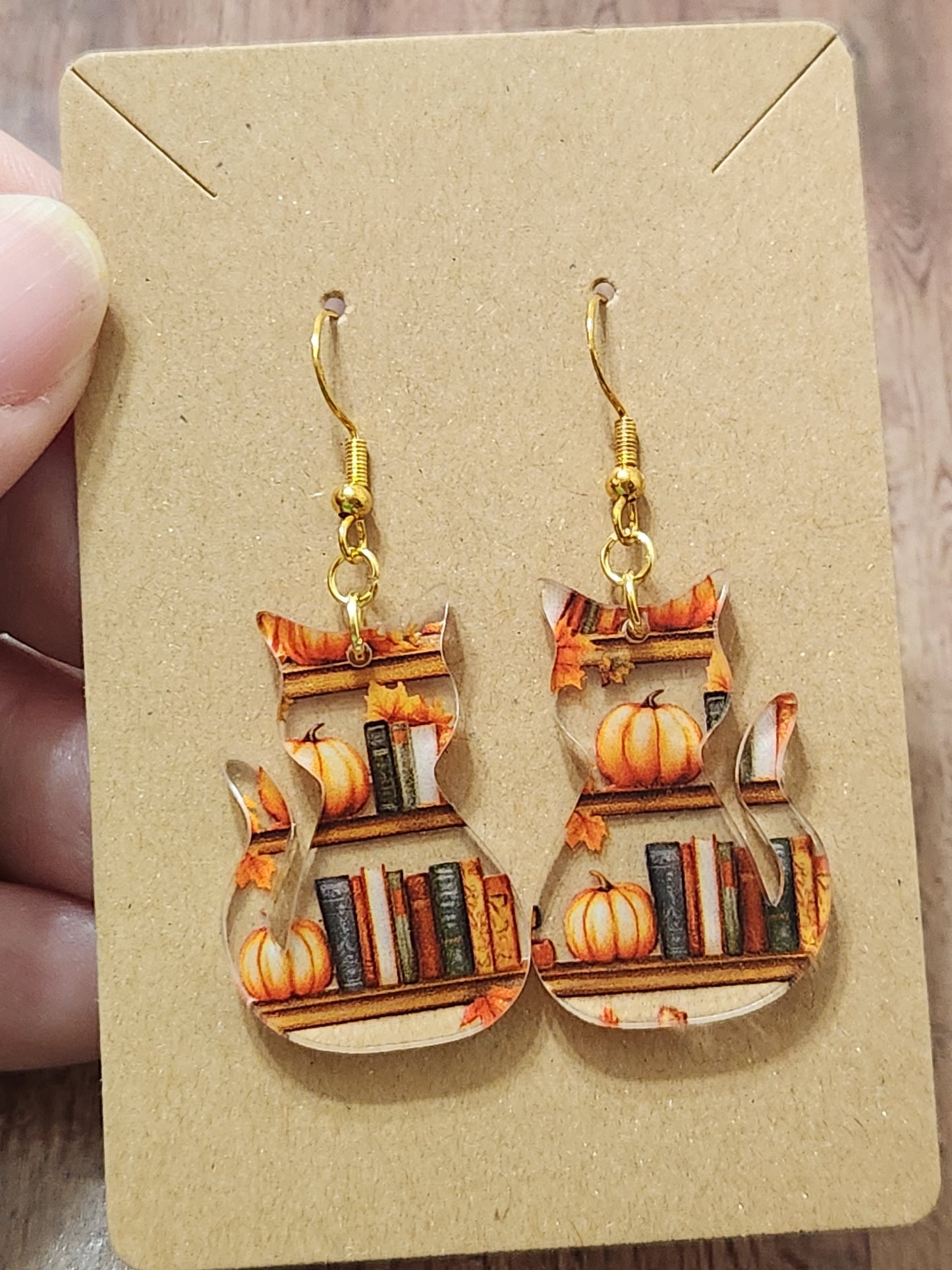 Earrings: Fall (pumpkins and books)