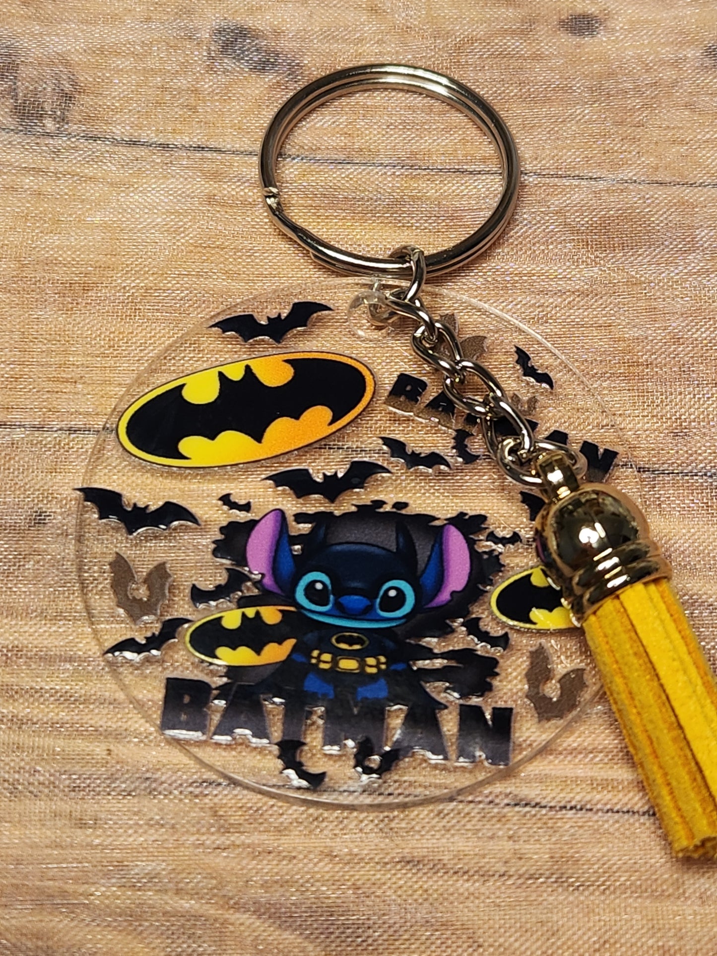 Circle Keychain: Stitch (Batman)