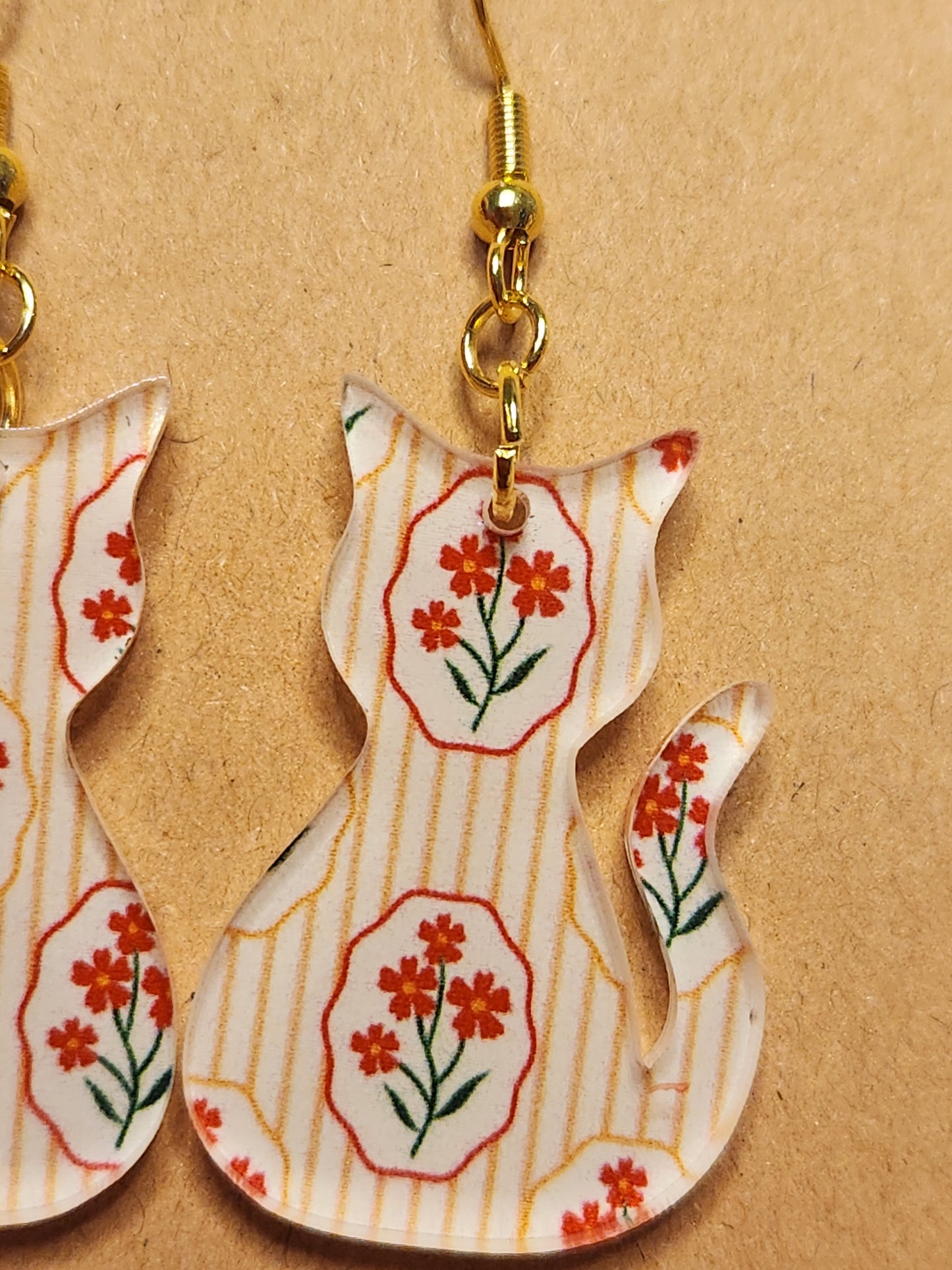 Earrings: Cats (Vintage floral)