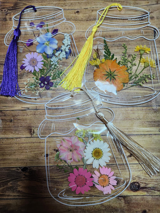 Floral Bookmark: (Top Right, orange and yellow flowers)