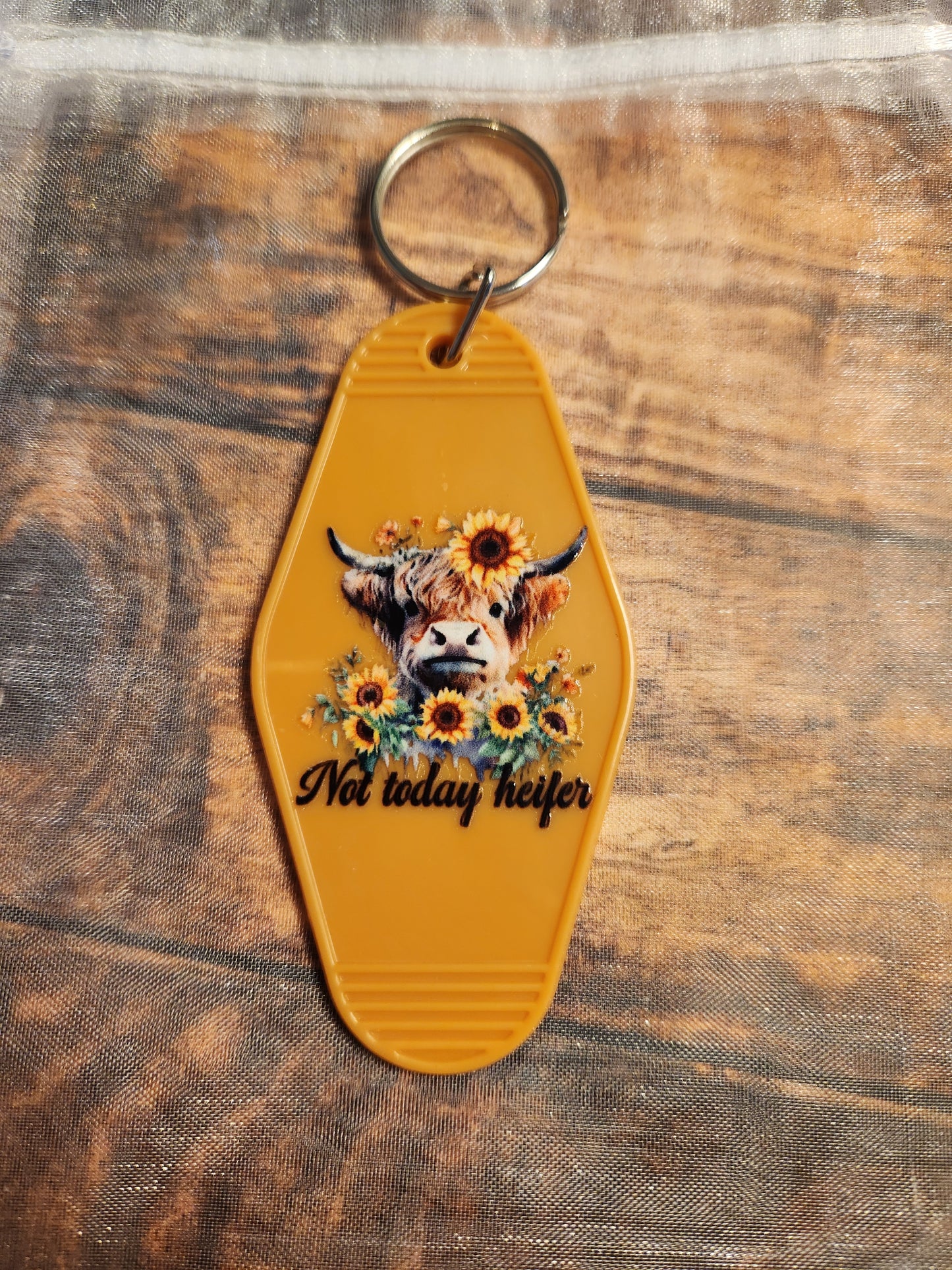 Motel Keychains: Buttercup (Cow/Highland)