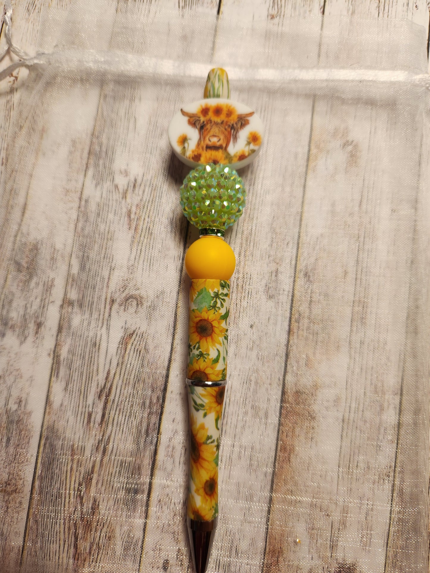 Beaded Pen: Cow (Highland, green)