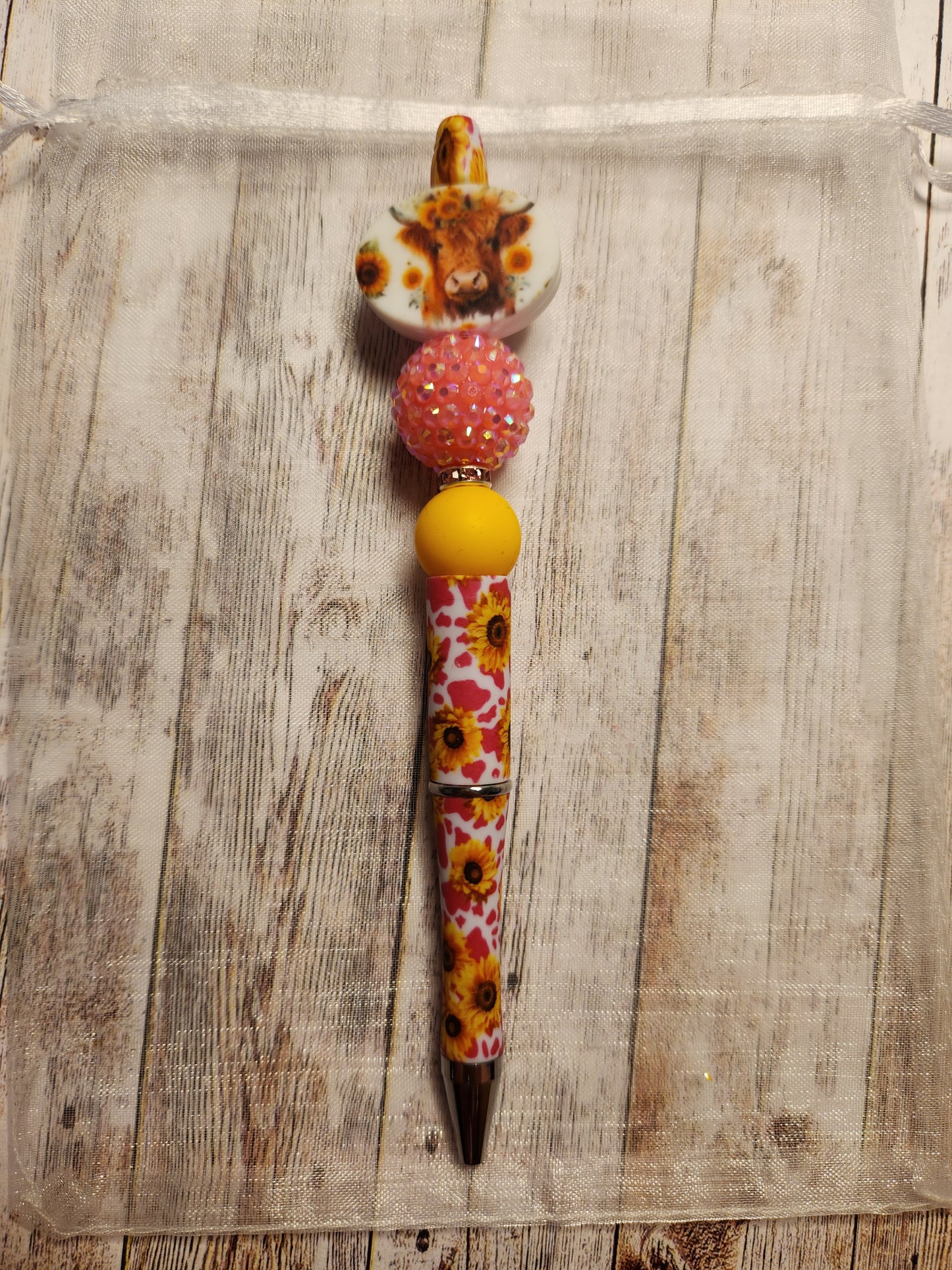 Beaded Pen: Cow (Highland, hot pink)