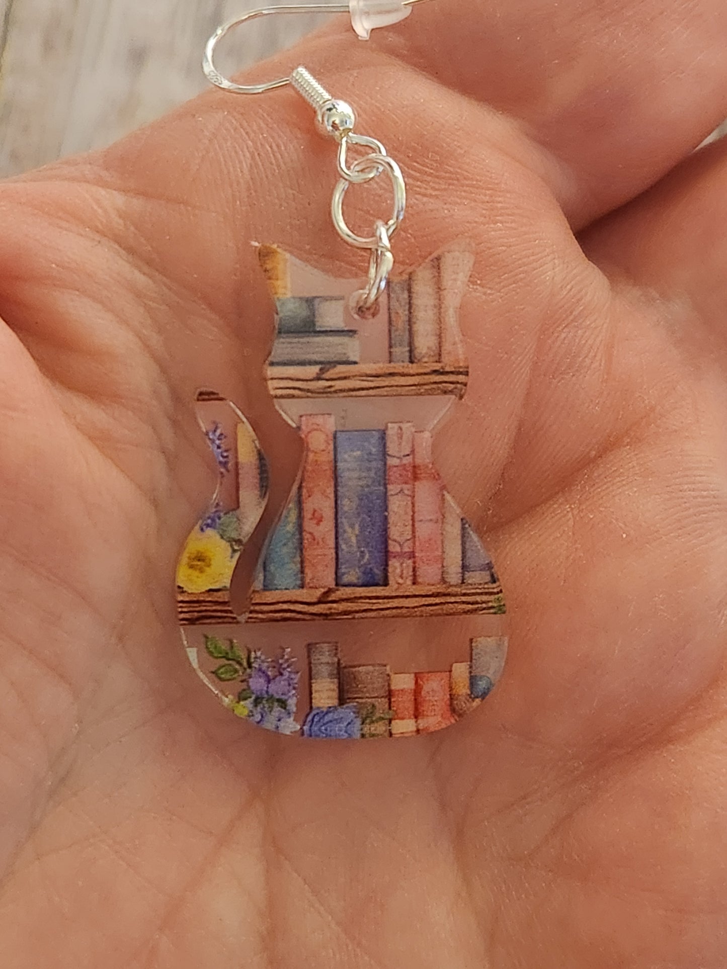 Earrings: Cats (Cat/Books)