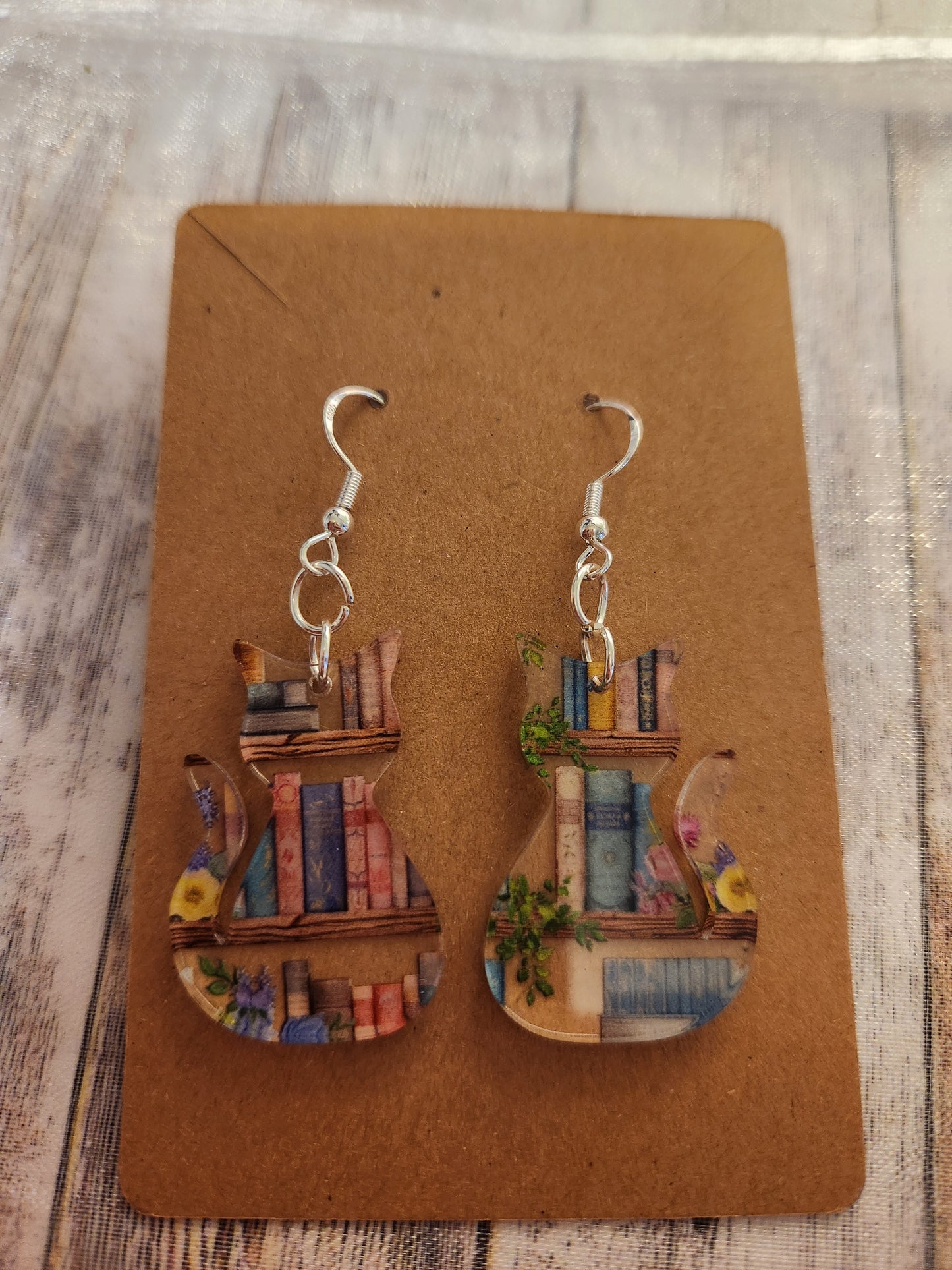 Earrings: Cats (Cat/Books)