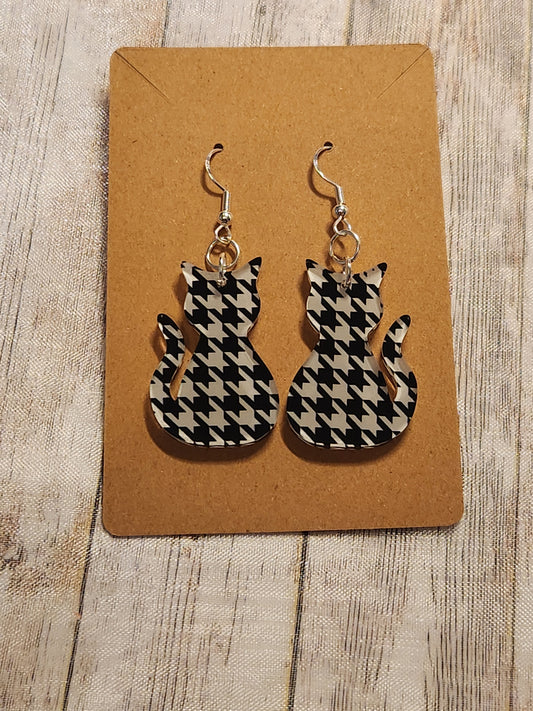 Earrings: Cats (Black and White, Houndstooth pattern)