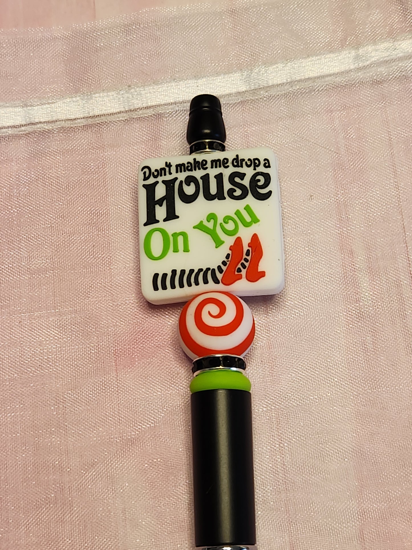 Beaded Pen: Wizard of Oz (Don't make me drop a house on you)