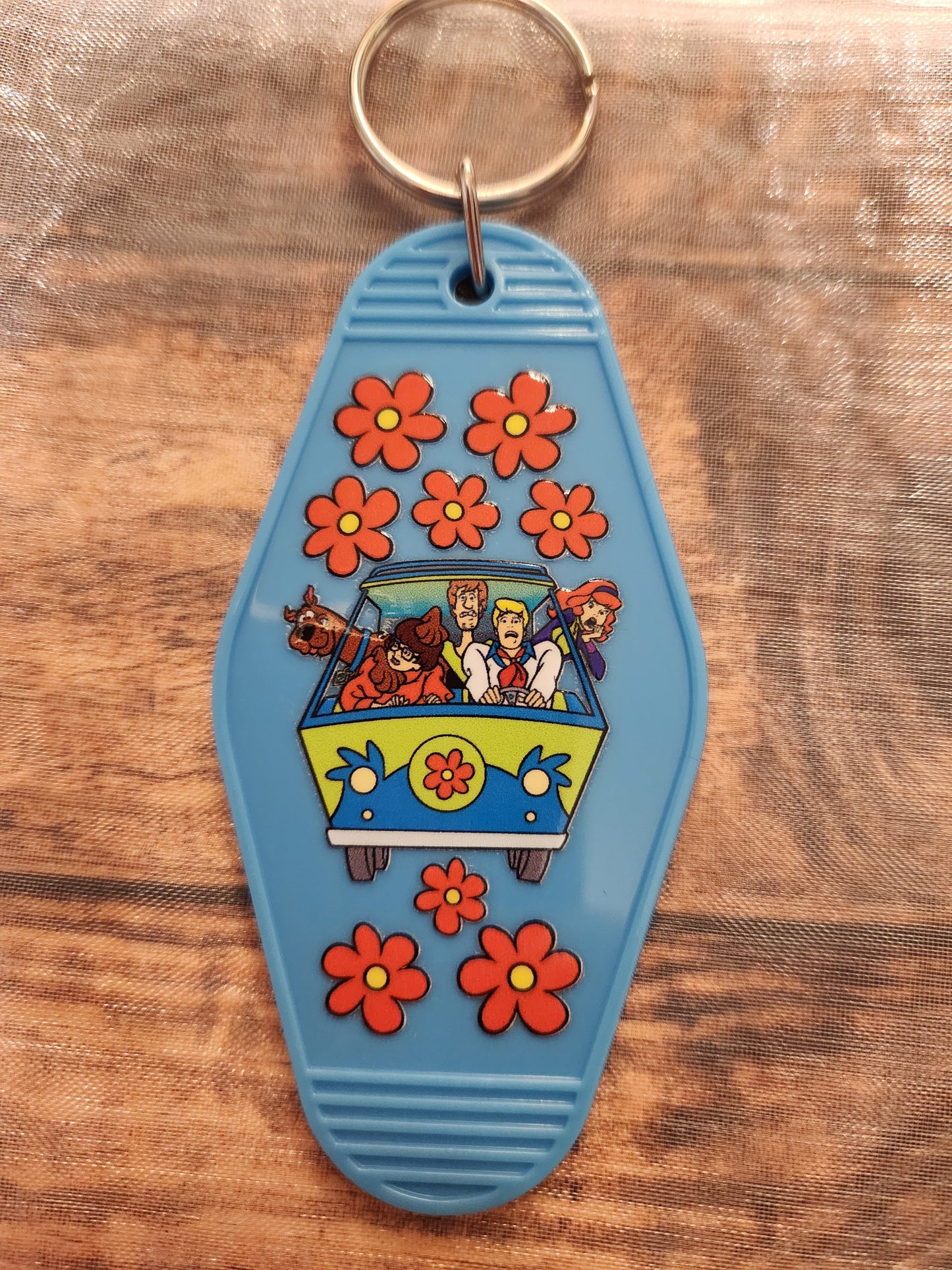 Motel Keychain: Scooby Doo and Gang (Mystery Machine)