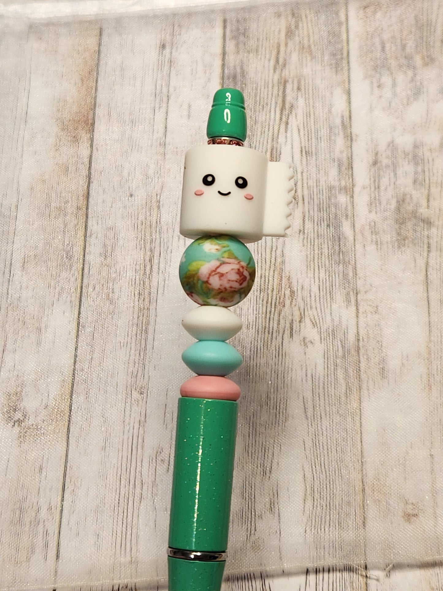 Beaded Pen: The Cutest Toilet Paper Roll