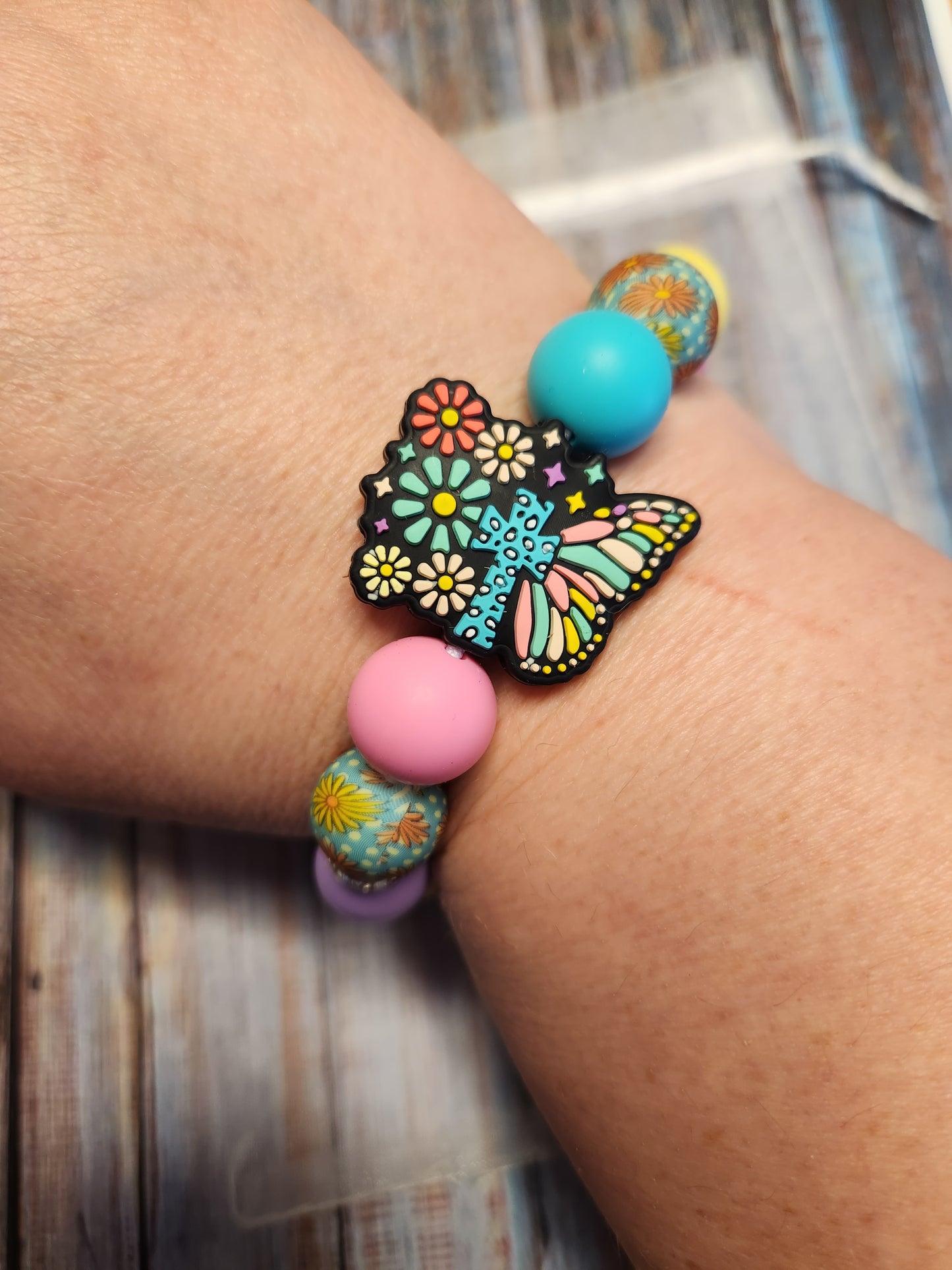 Wristlet: Faith (Butterfly and Cross, Spring, Summer)