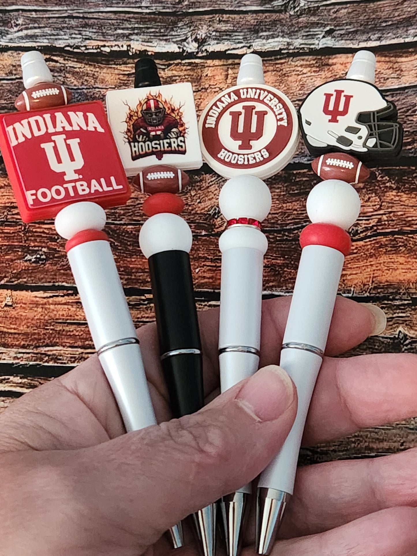 Beaded Pen: Indiana circle om white pen (second from the right)