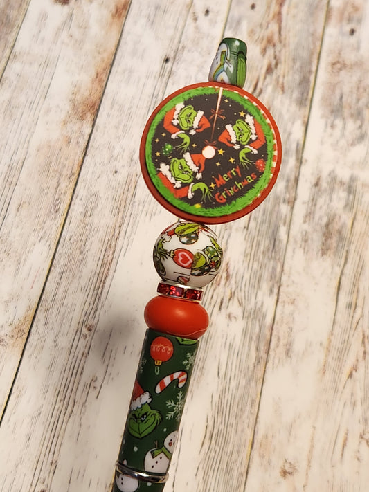 Beaded Pen: Winter (Merry Grinchmas)