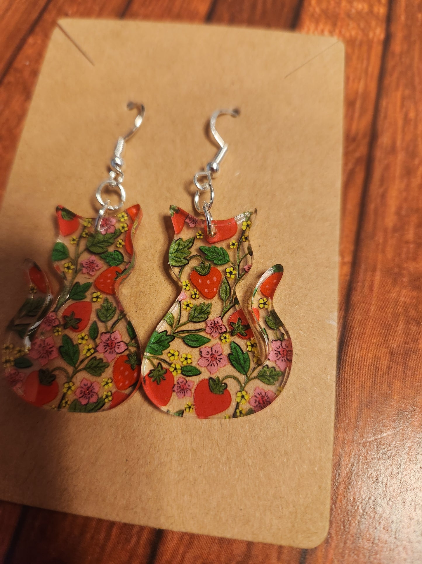 Earrings: Cats (Strawberries on the vine)