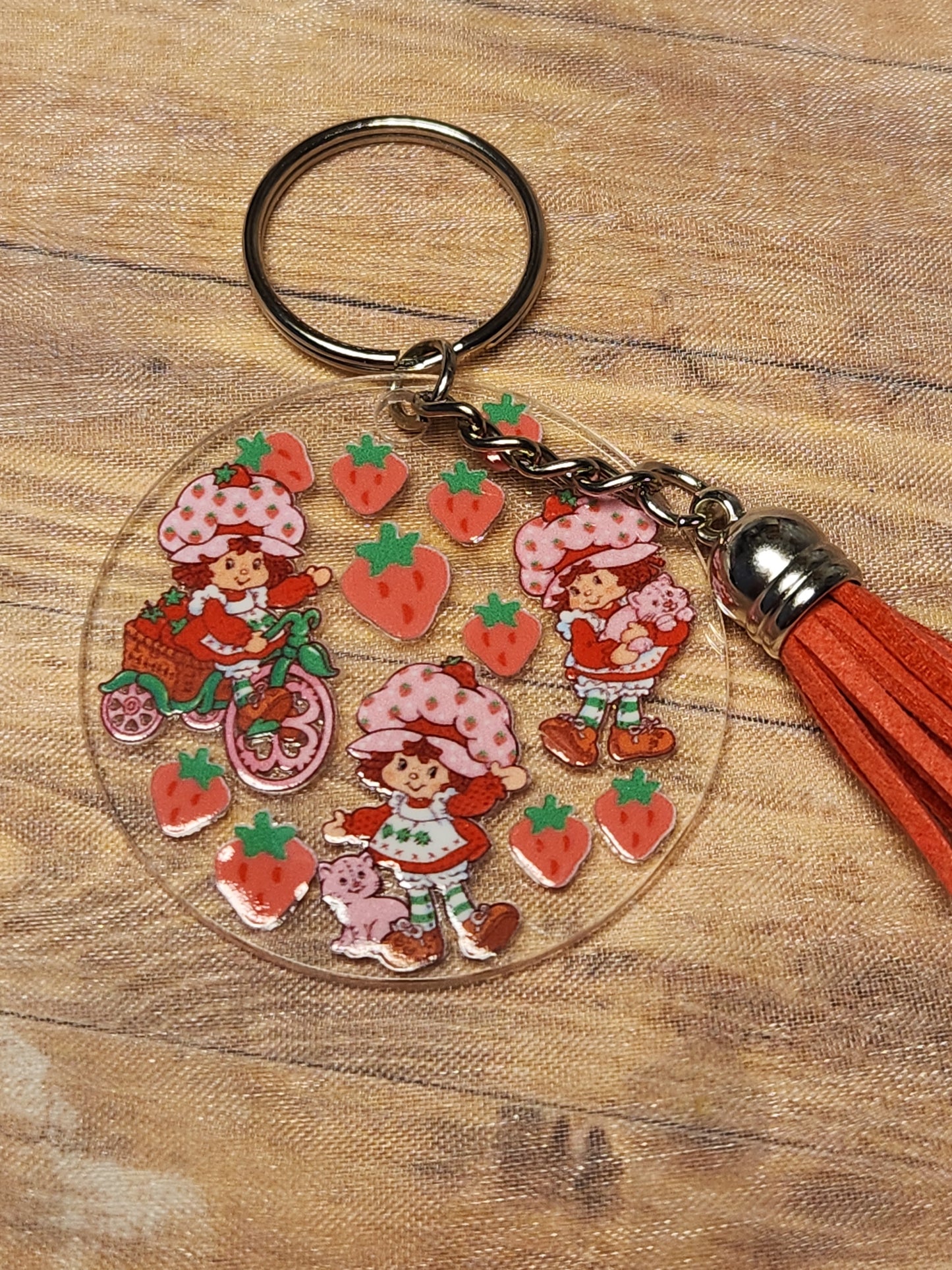 Circle Keychain: Strawberry Shortcake