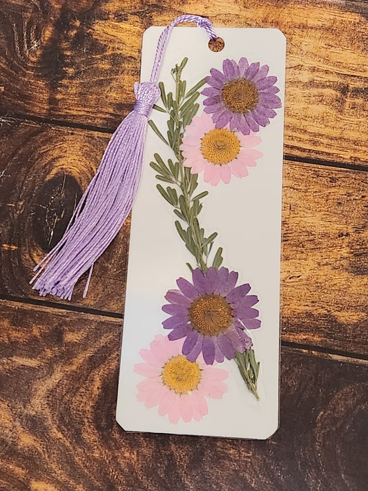 Bookmark: Shades of purple and pink (purple tassel)