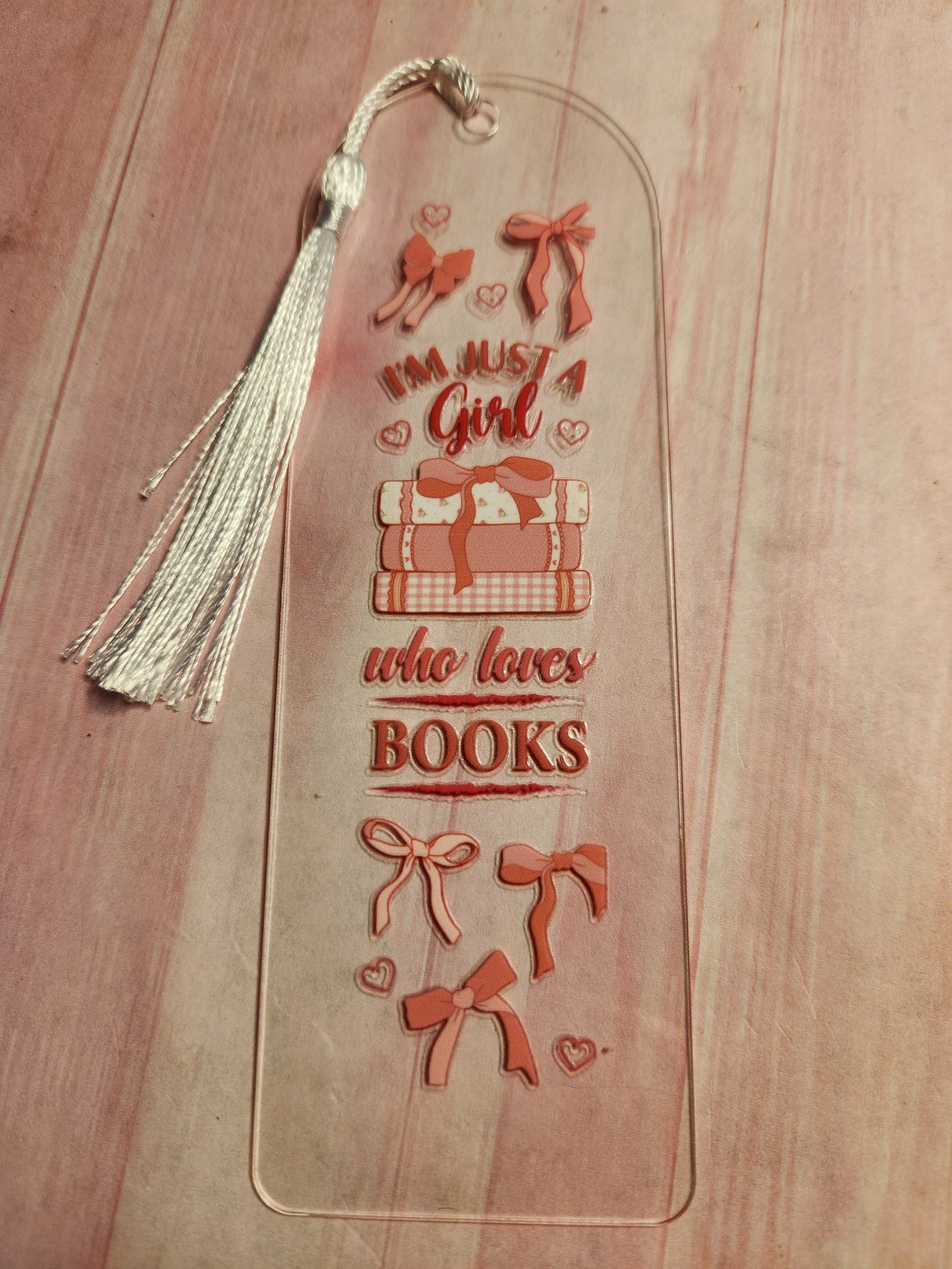 Bookmarks: Bows (I'm just a girl who loves books)