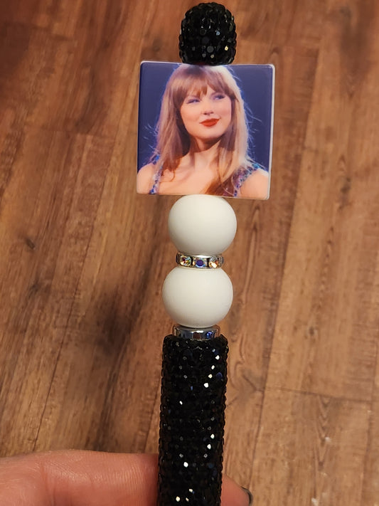 Stylus: Taylor (in concert)