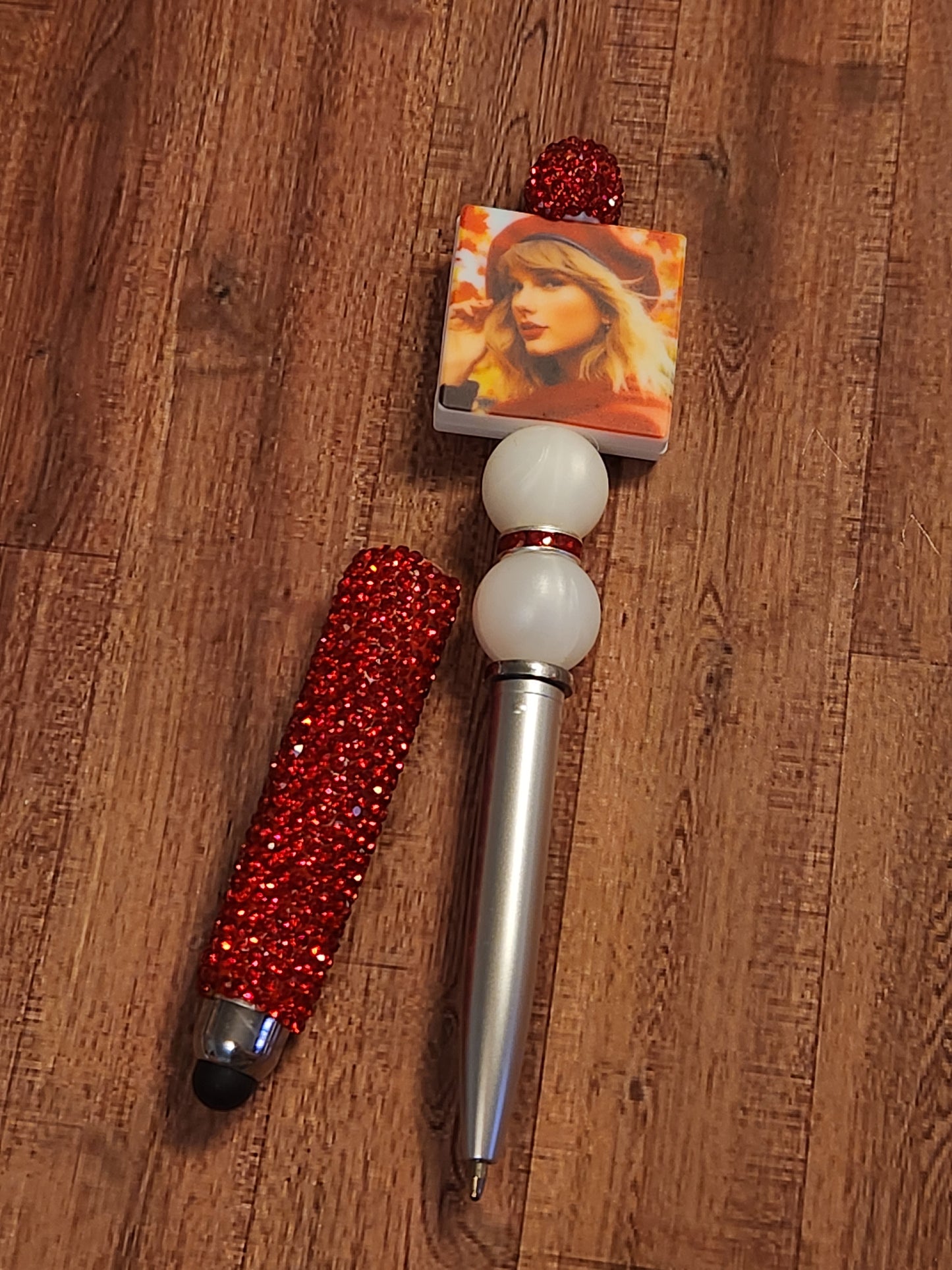 Stylus: Taylor (heart glasses)