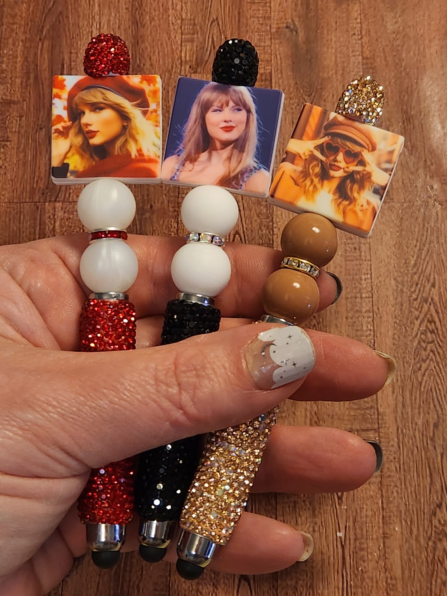 Stylus: Taylor (in concert)