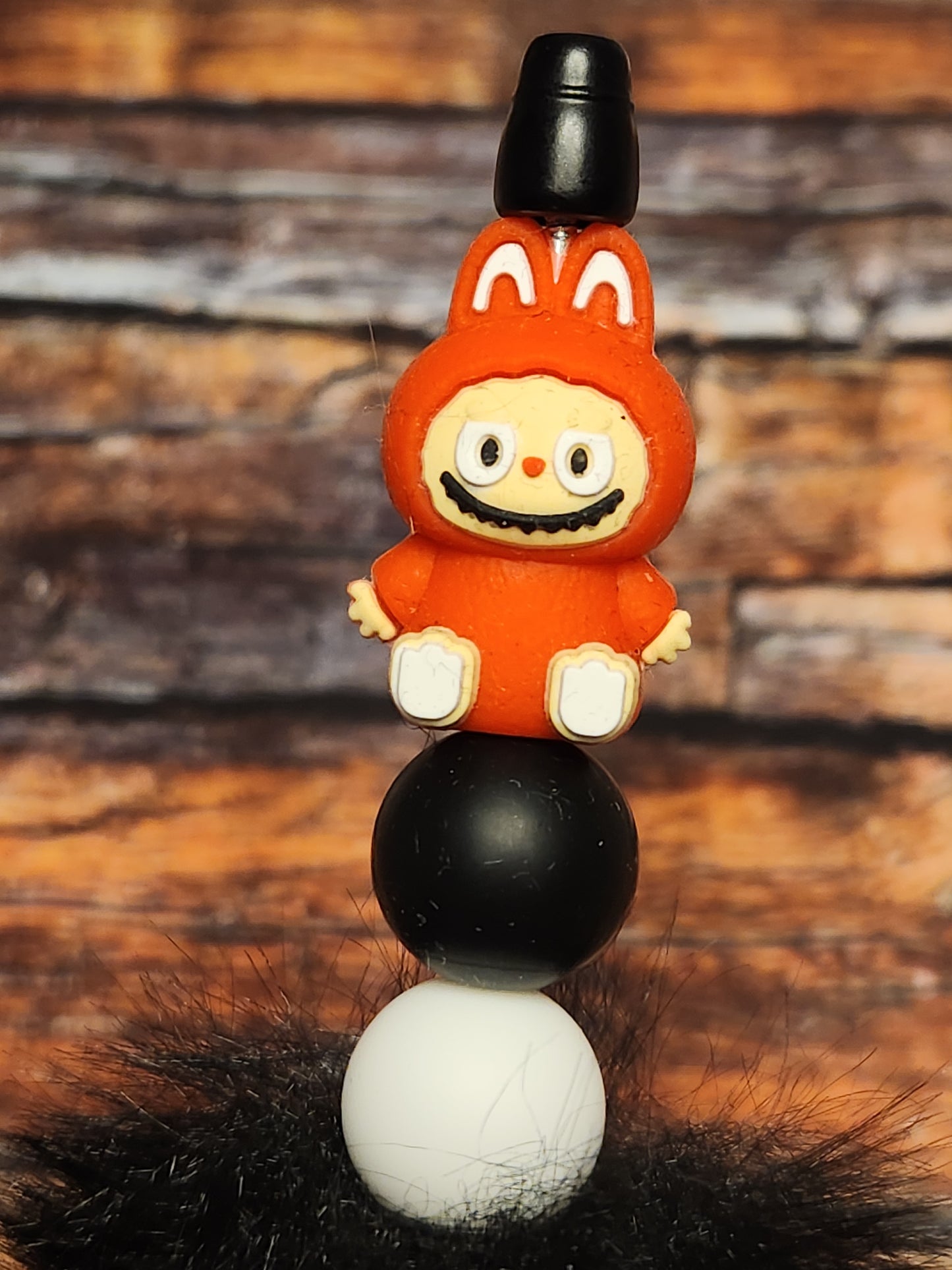 Beaded Pen: Labubu (red, fluffy)