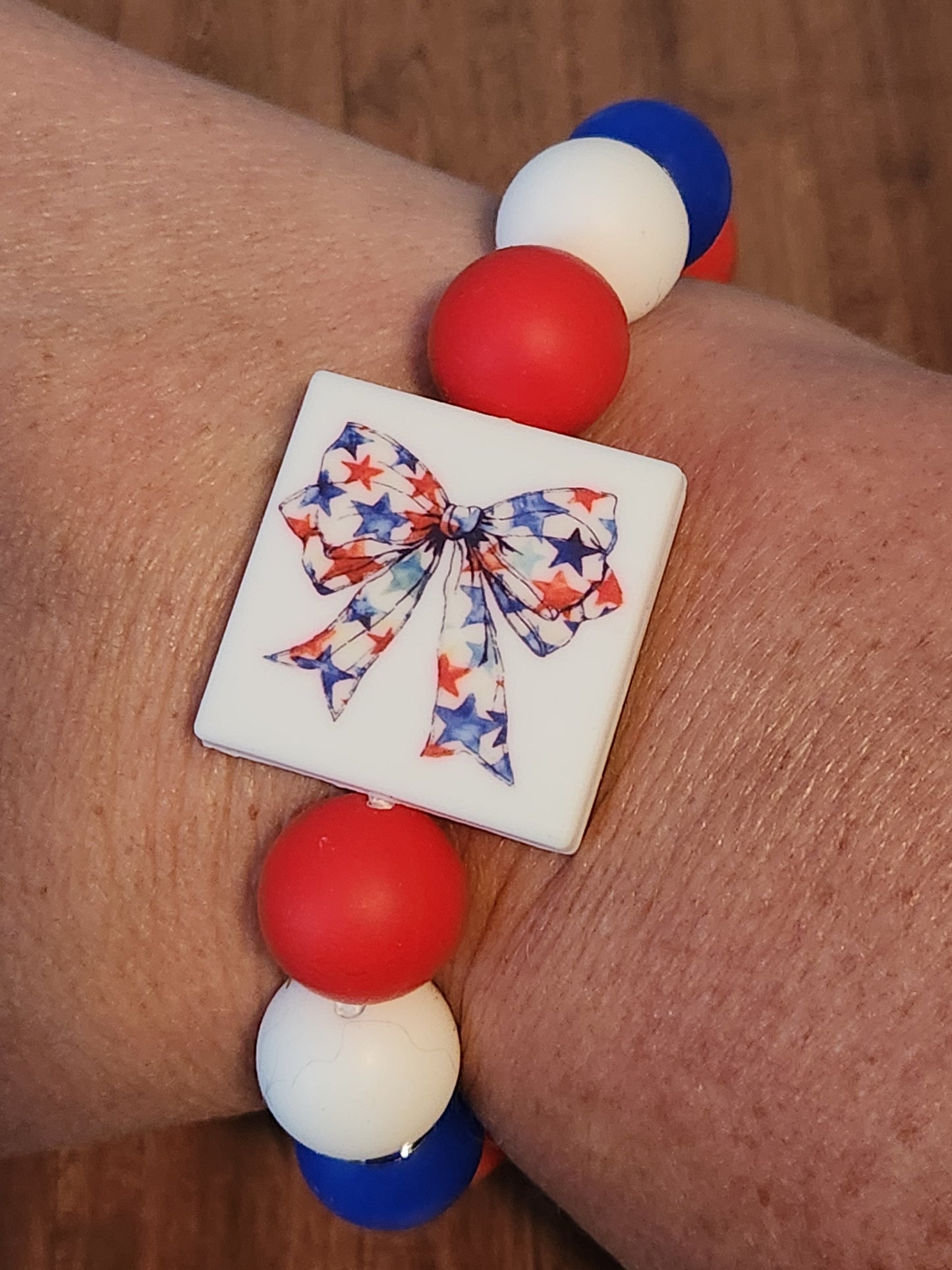 Wristlet: America (Bows and Fireworks)