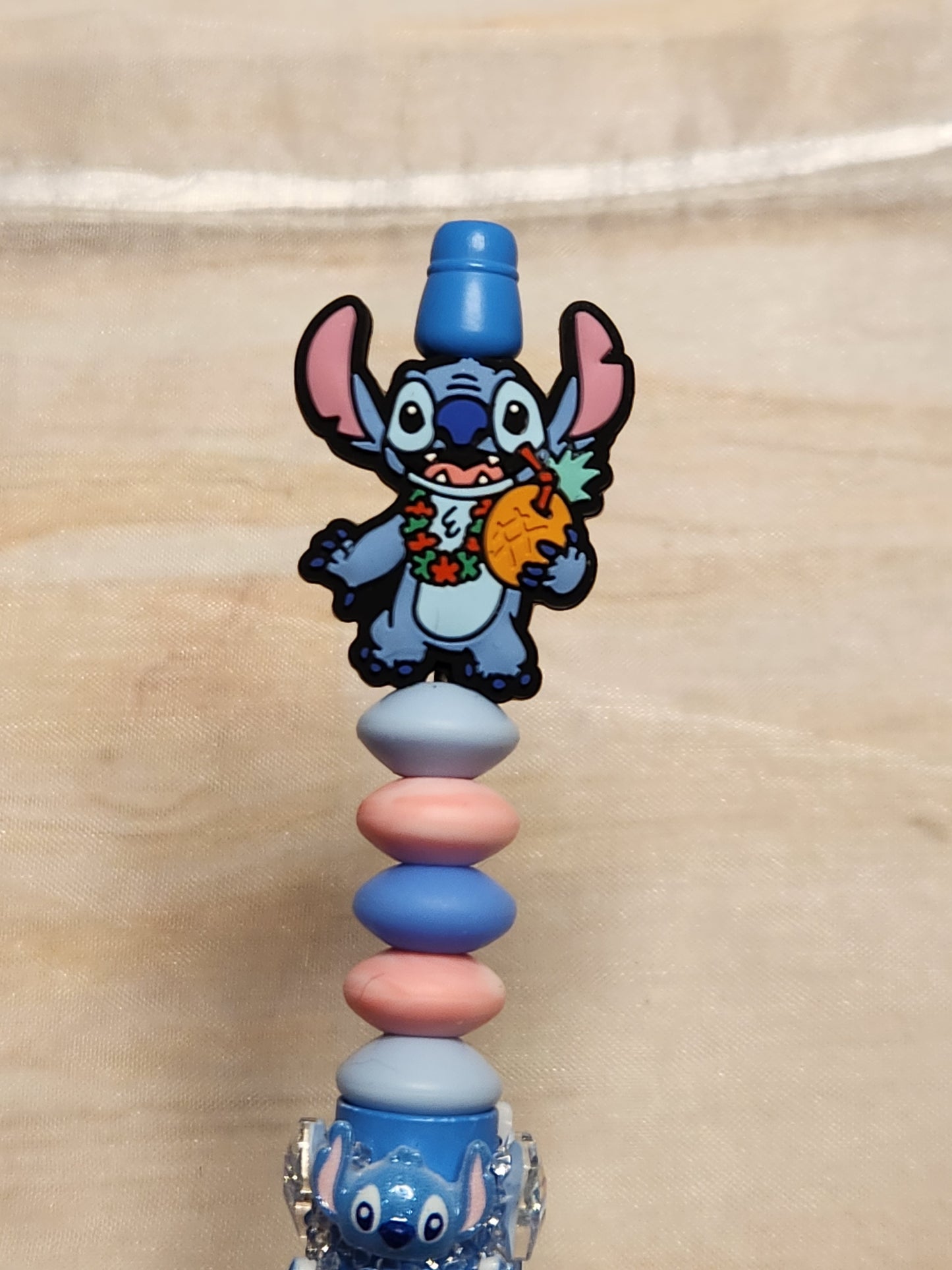 Beaded Pen: Stitch (Hawaiian shirt)