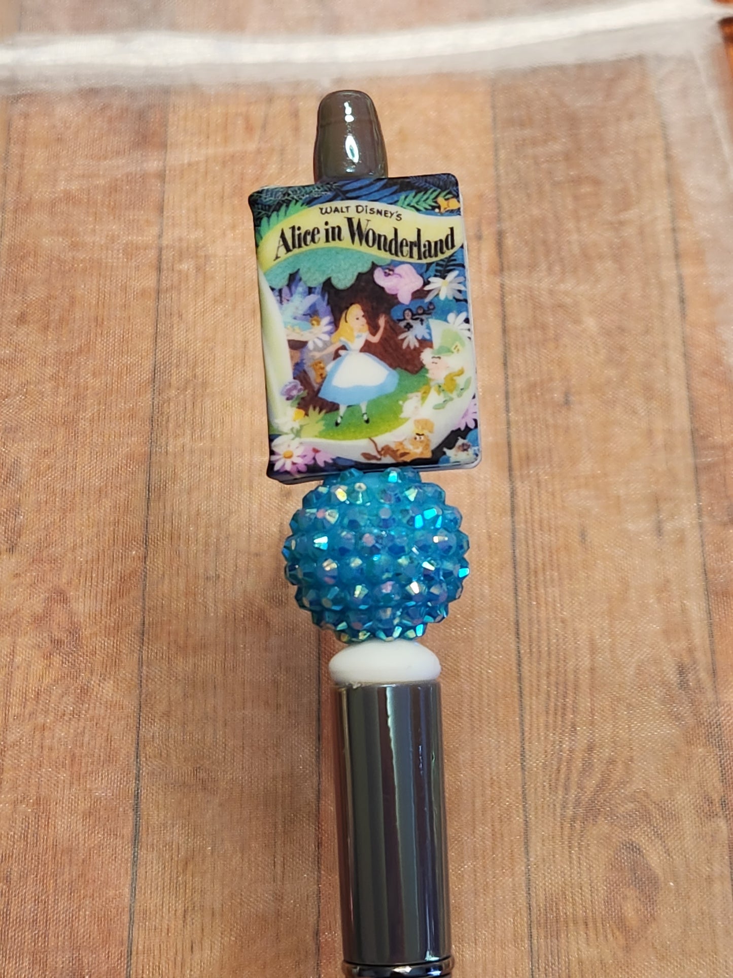 Beaded Pen: Book Series (Alice in Wonderland)