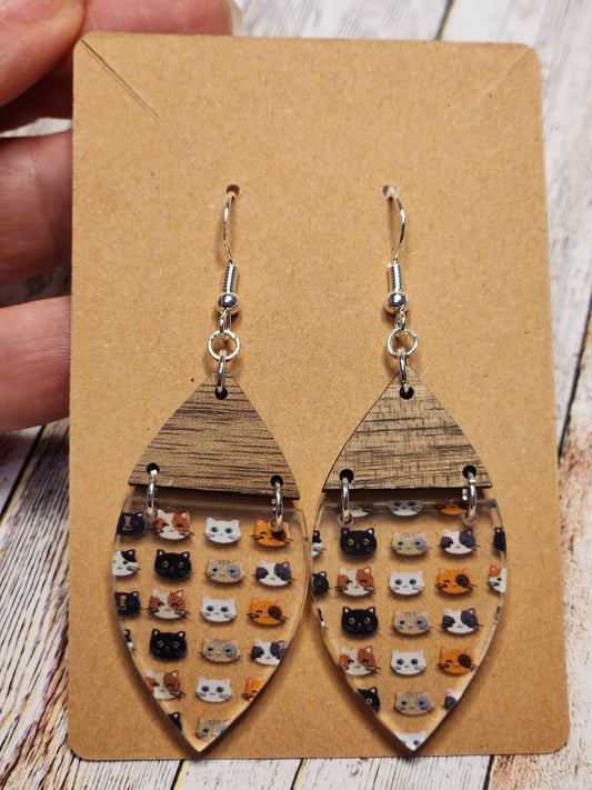 Earrings: Cat faces