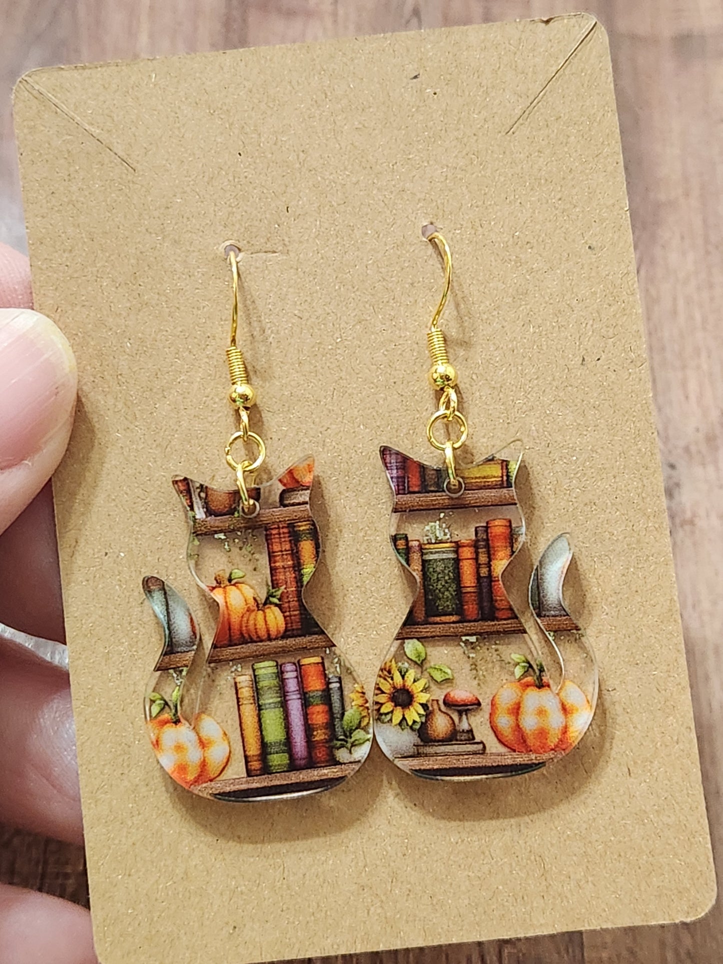 Earrings: Fall (pumpkins and books)